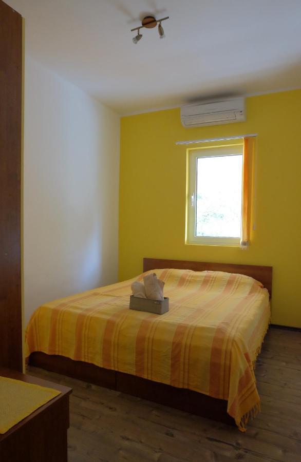 Apartman Precca Supetarska Draga Bagian luar foto