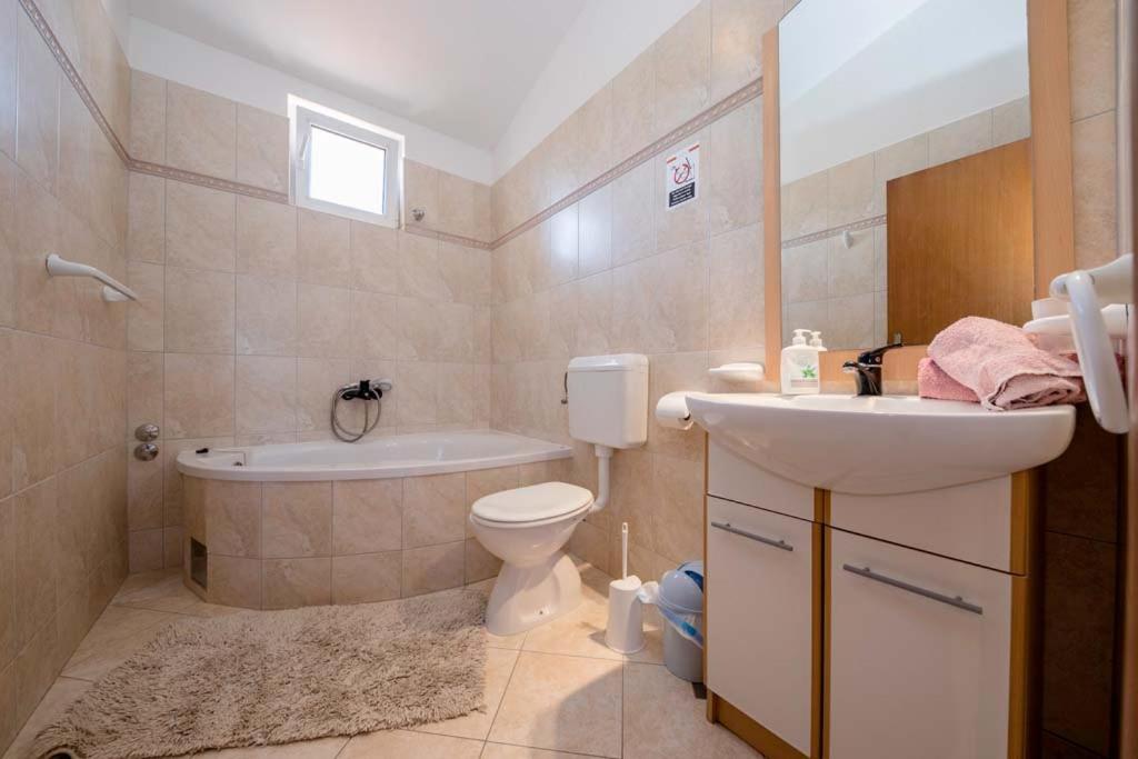 Apartman Precca Supetarska Draga Bagian luar foto