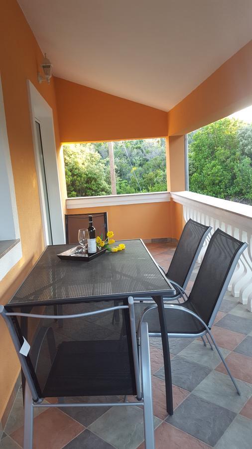 Apartman Precca Supetarska Draga Bagian luar foto